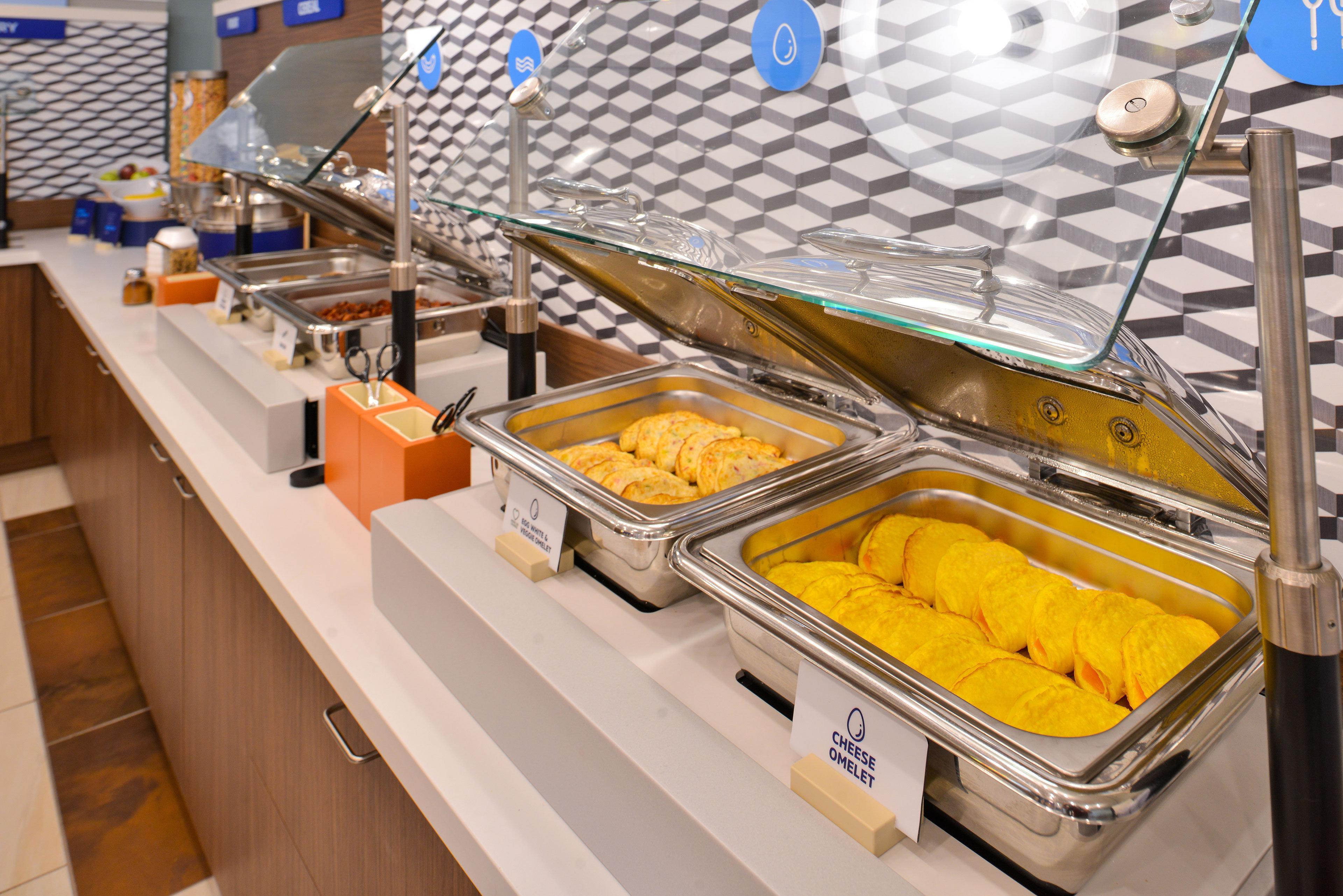 Holiday Inn Express Lawrence By Ihg Bagian luar foto