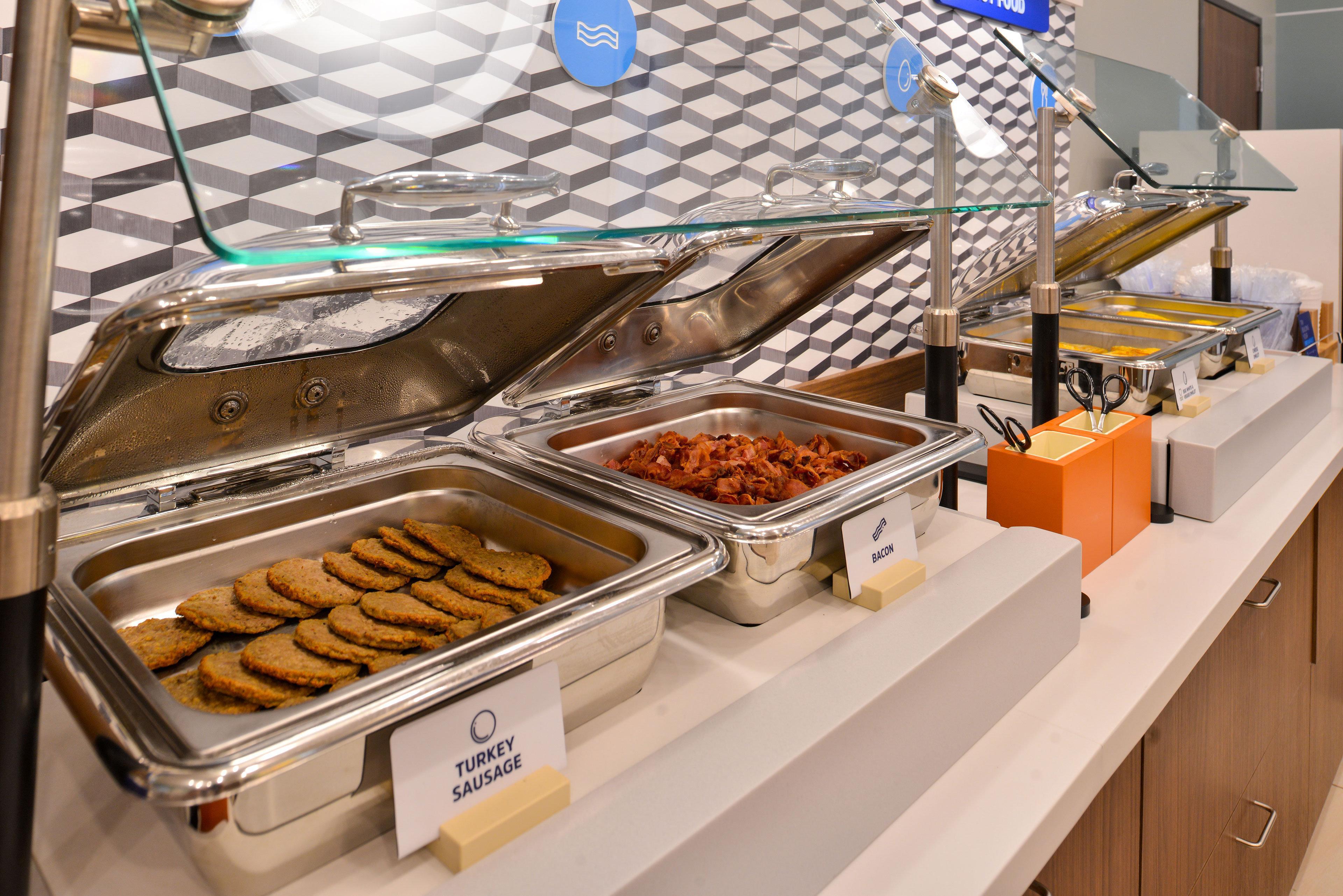 Holiday Inn Express Lawrence By Ihg Bagian luar foto